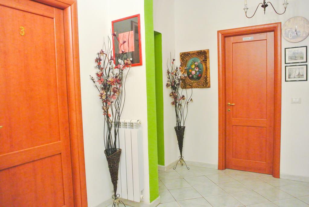 Guest House Hellokitty Roma Ngoại thất bức ảnh