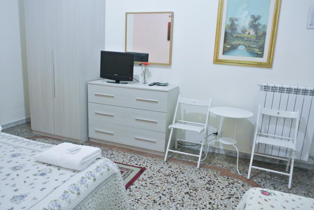 Guest House Hellokitty Roma Phòng bức ảnh