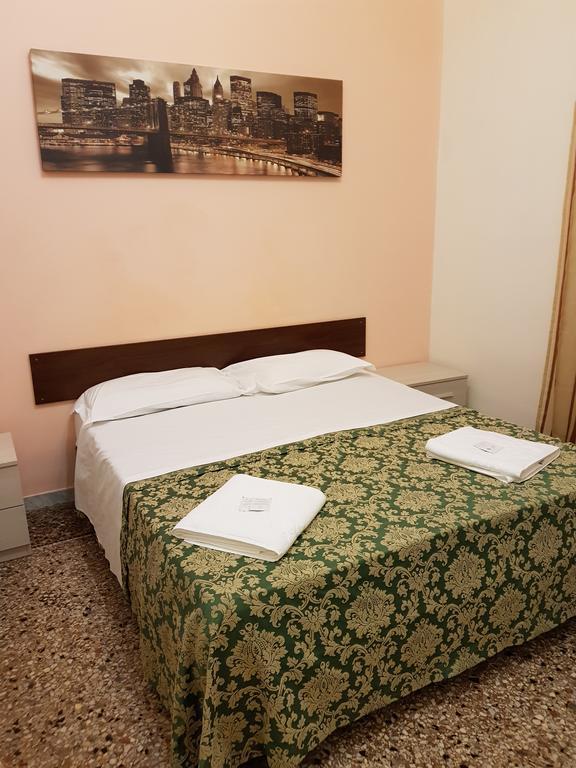 Guest House Hellokitty Roma Ngoại thất bức ảnh